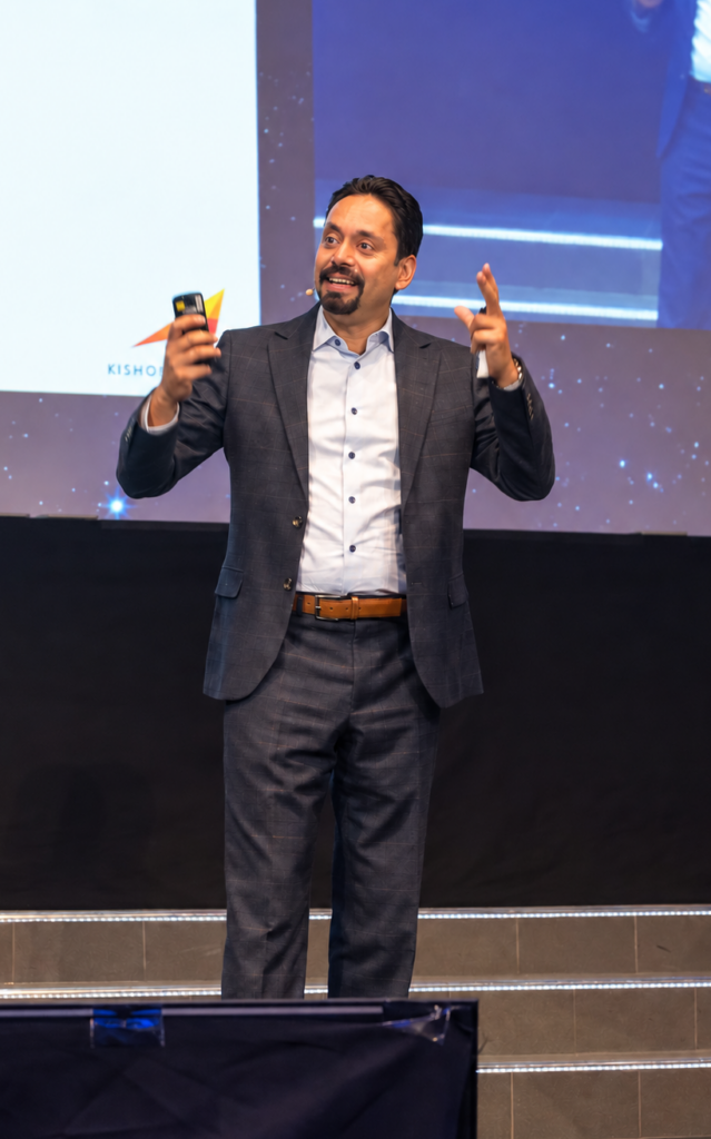 Keynote Speaker Kishor Sridhar zu Mensch und Ki in der neuen Arbeitswelt